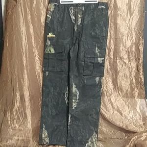 Mossy oak cargo pants